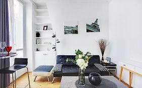 Charming 2P Apartment - Republic Temple